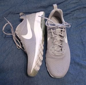 Nike Air Max Motion